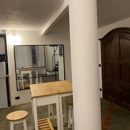 Dream House Center Apartment